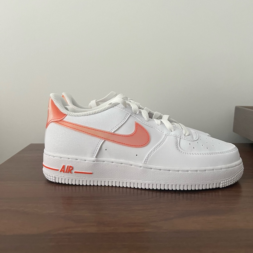 Kids Nike Air Force 1 NN GS KWE white/safety orange